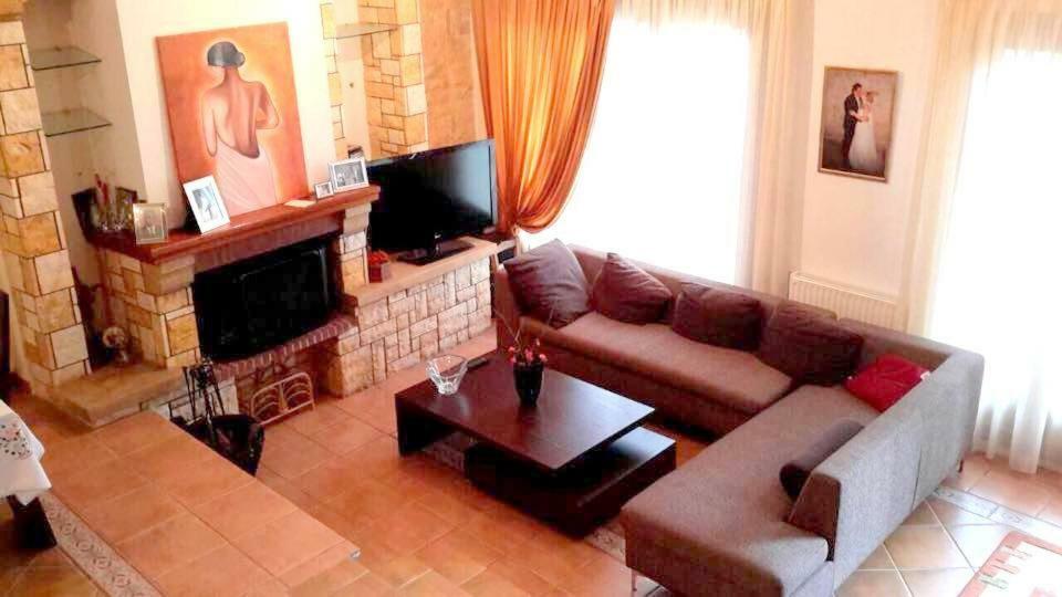 Dorothea'S Villa Platanos  Екстериор снимка