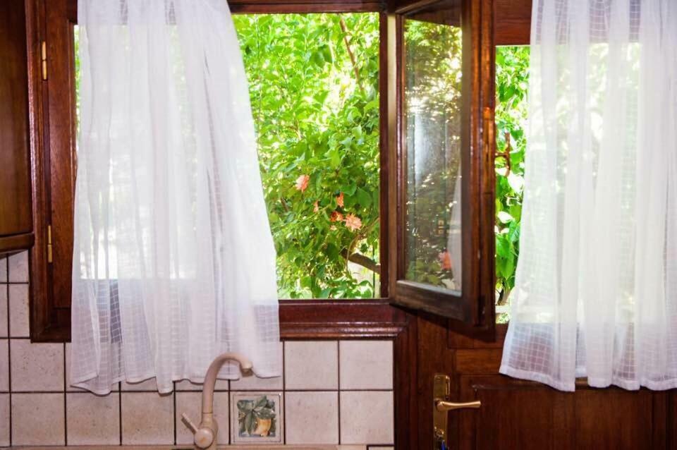 Dorothea'S Villa Platanos  Екстериор снимка