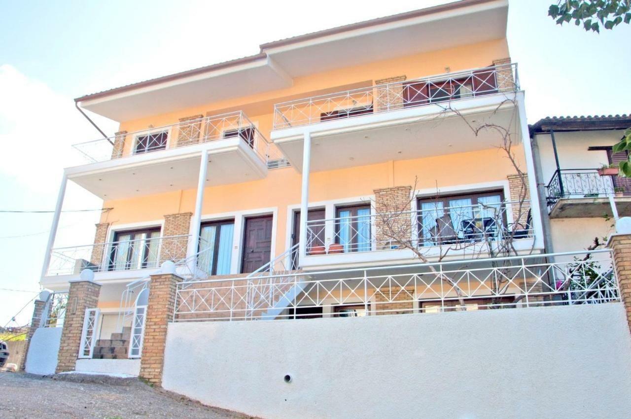 Dorothea'S Villa Platanos  Екстериор снимка